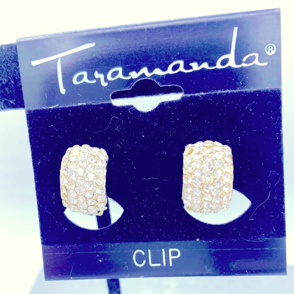 Taramanda Genuine Crystal Silver Tone Clip On Earrings Small Dainty New On Card 15$